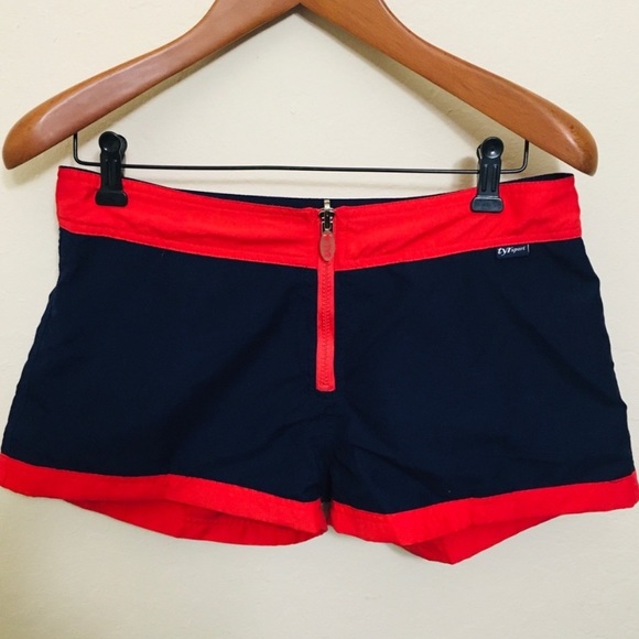 Reversible Shorts - Picture 1 of 3